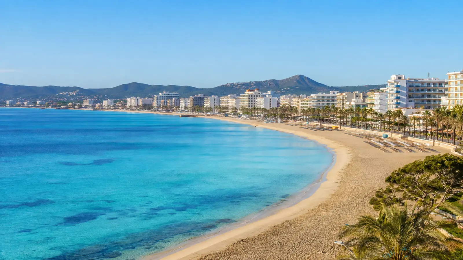 Cala Millor gehört zur Gemeinde Son Servera und Sant Llorenç des Cardassar. Verwaltung, Infrastruktur und viele regionale Angebote werden mit weiteren Siedlungen und Landschaftsräumen der Gemeinde geteilt. Für lokale Regeln und Veranstaltungen sind die aktuellen Gemeindeangaben maßgeblich. auf Mallorca – Strand, Küste und Atmosphäre