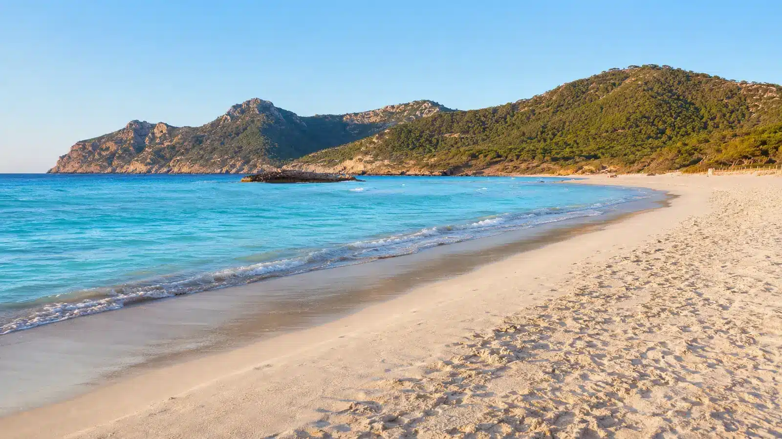 Fotoshooting in Capdepera ist eine eigenständige Gemeinde im Nordosten. Dazu gehören Capdepera, Cala Ratjada, Cala Mesquida, Canyamel und Font de sa Cala. auf Mallorca