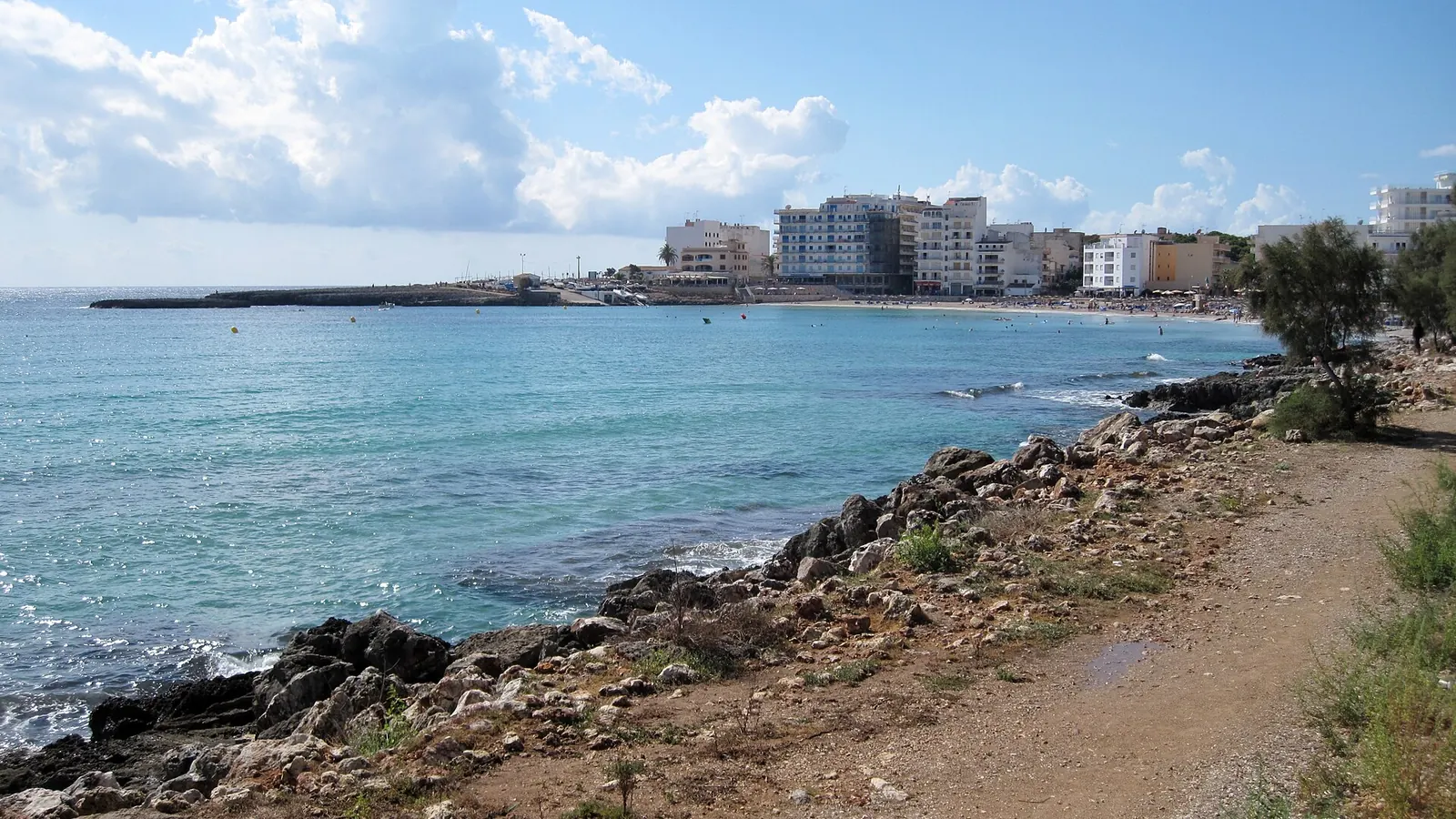Küstenblick auf Cala Moreia und S’Illot auf Mallorca