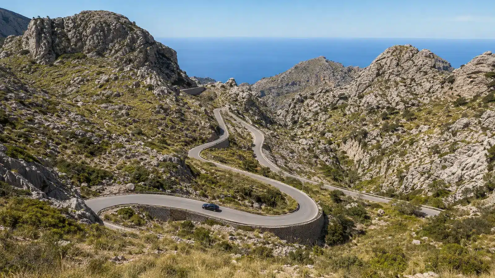 Sa Calobra gehört zur weitläufigen Gemeinde Escorca in der Serra de Tramuntana. Es handelt sich um eine kleine Küstensiedlung und ein Naturziel, nicht um einen klassischen Ferienort. auf Mallorca – Sehenswürdigkeit und Landschaft